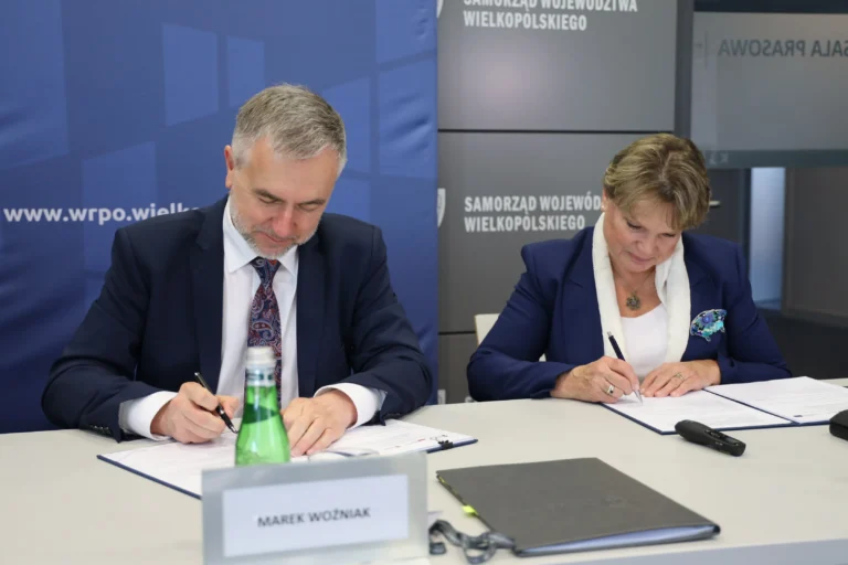 Podpisanie umowy dla projektu "e-konsylium"